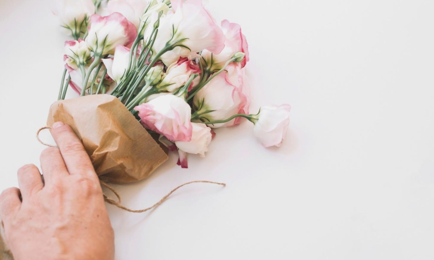 Занятие по устойчивой флористике в студии Lumavox Pro